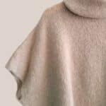 Pull beige Plume pour femme senior Col roulé - forESTIME