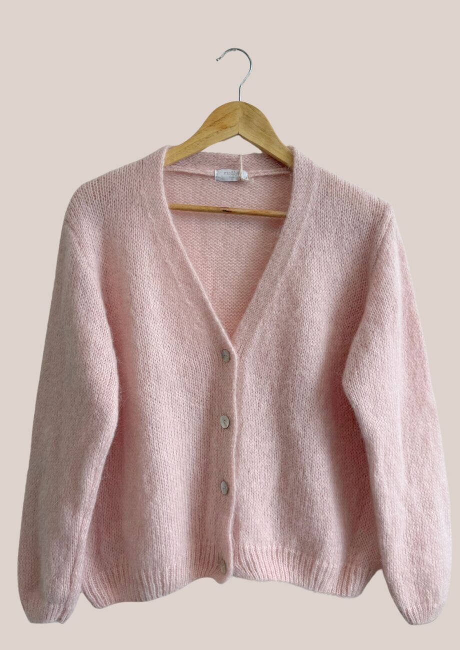 Gilet Gloria rose poudré, manches longues vue de face - forESTIME