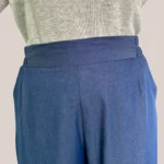 Pantalon philipine bleu denior, large et confortable, ceinture en tour de taille
