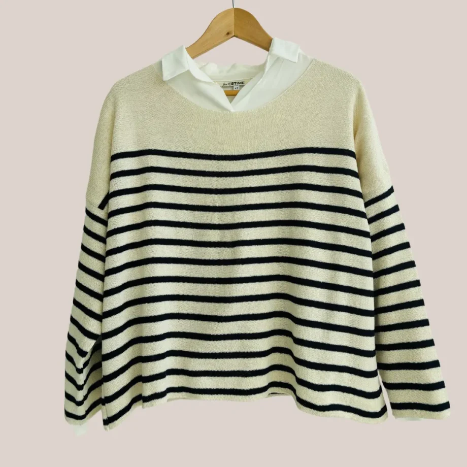Pull à manches longues coloris beige à rayure marine, confortable
