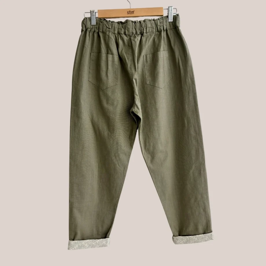 pantalon pour seniors en kaki clair modèle palma en vu de dos