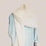 Echarpe adaptée aux seniors, tient chaude, coloris blanc