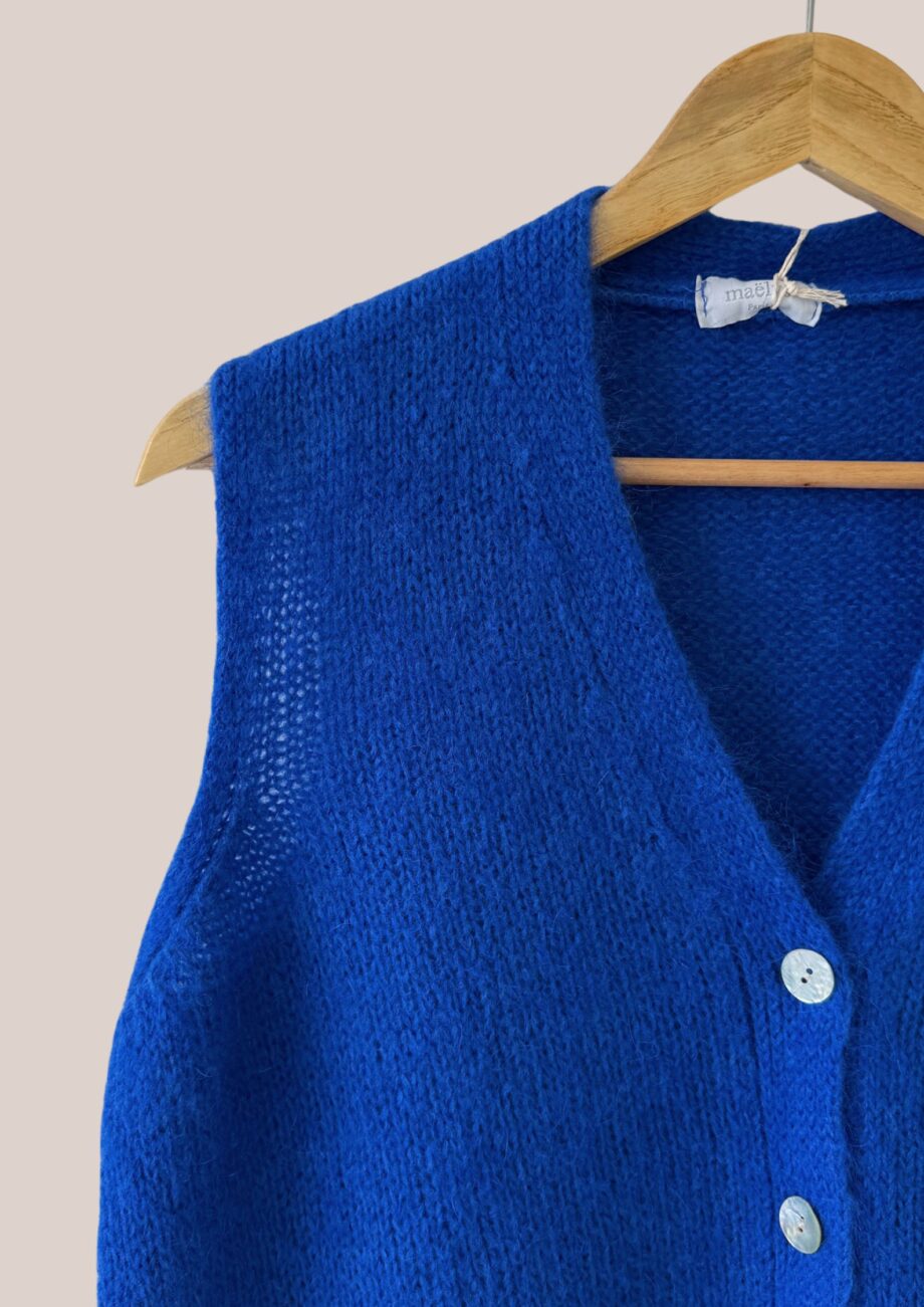 Gilet bleu vif Gwendoline vue de face zoomer- forESTIME