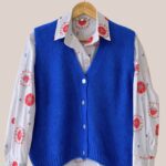 Gilet Gwendoline bleu vif sans manches avec chemise - forESTIME