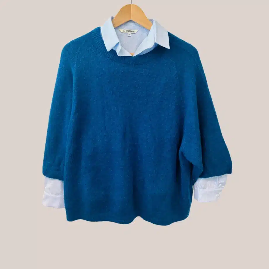 Pull tout doux qui tient chaud en coloris bleu indigo, manche 3/4