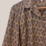 chemise pour seniors en imprimé ethnique avec une touche de doré