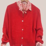 Cardigan senior Gayane rouge boutonné col rond en maille toute douce