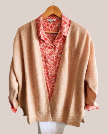 Veste longue en maille bien ample beige sans boutons pour seniors