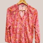 Blouse femme senior imprimé motifs floraux rose