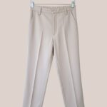 Pantalon Pauline vue de face de coloris beige clair - forESTIME