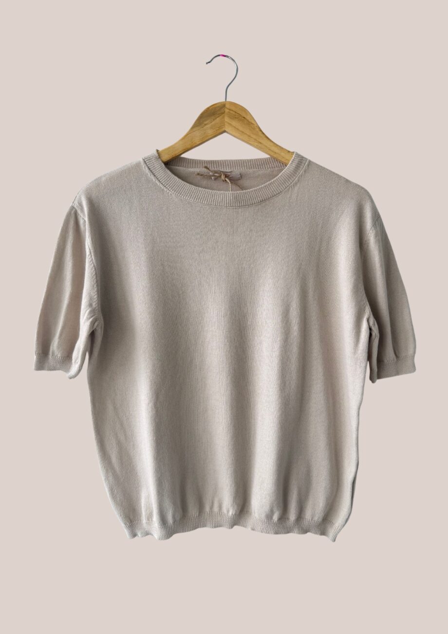 Pull senior col rond manches courtes, 100 % coton beige vue de face - forESTIME