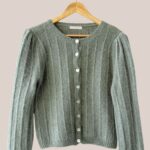 Gilet femme senior Gary vert amande, manches longues vue de face - forESTIME
