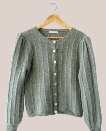 Gilet femme senior Gary vert amande, manches longues vue de face - forESTIME