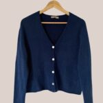 Gilet Gaya bleu indigo, col V et manches longues - forESTIME