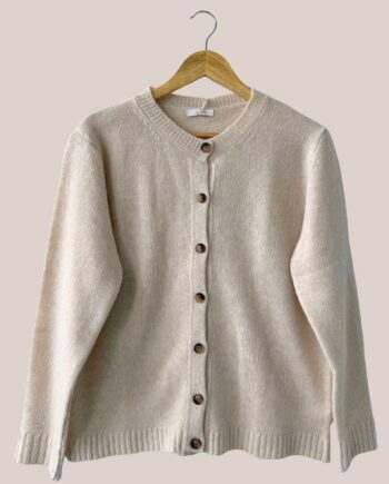 Gilet femme senior Laurence beige clair, manches longues vue de face - forESTIME