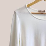 Tee-shirt blanc cassé manches longues zoom - forESTIME