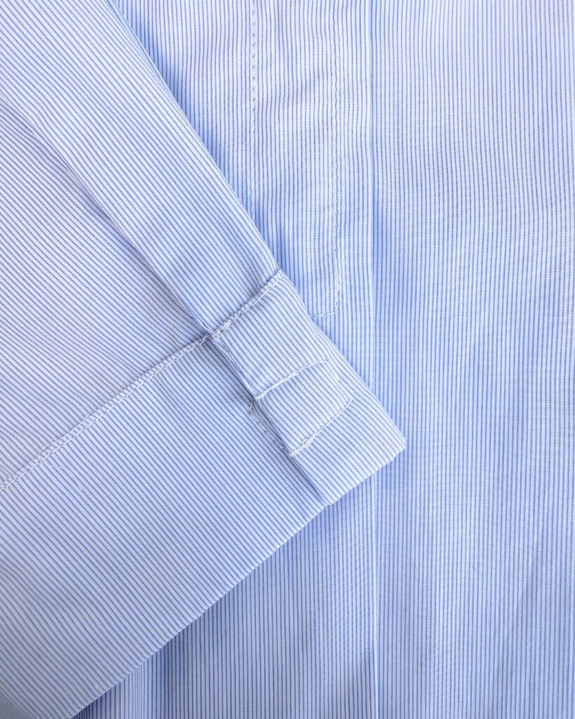 Chemisier-charlotte-raye-bleu-manche