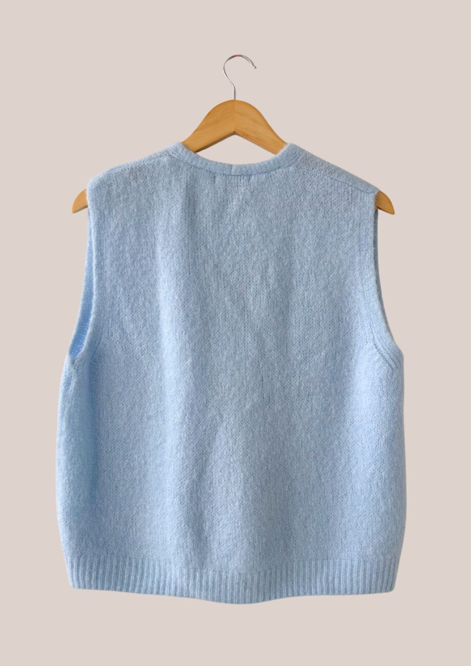 Dos du gilet sans manches senior Gwen en maille bleu ciel - forESTIME