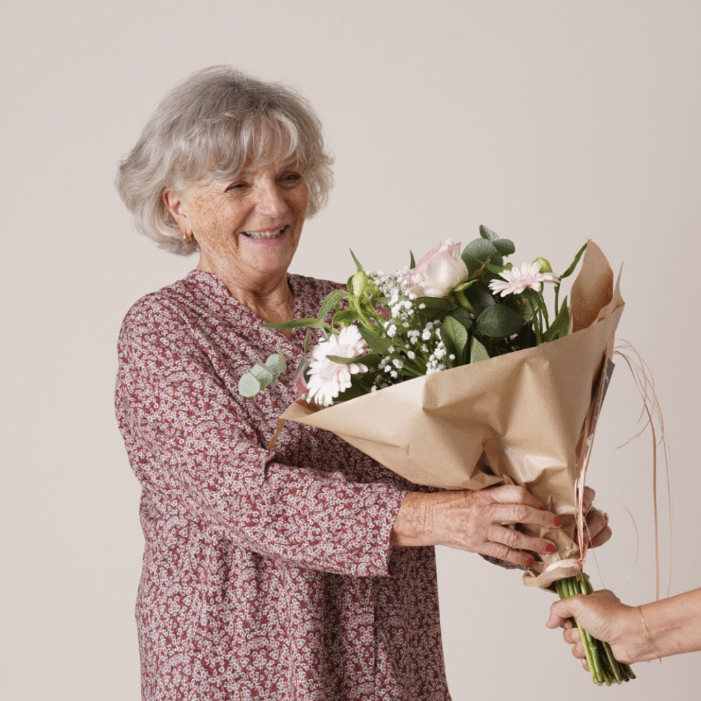 Opération fête des grands-mères, un achat = un don, la mode senior qui se partage - forESTIME