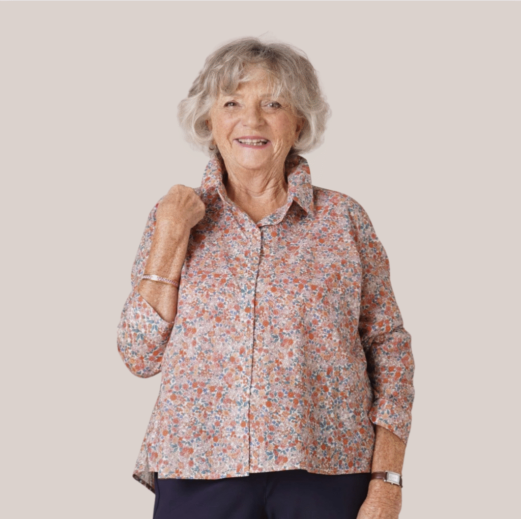 Chemisier coup de coeur de nos seniors, Charlotte fleurs roses - forESTIME