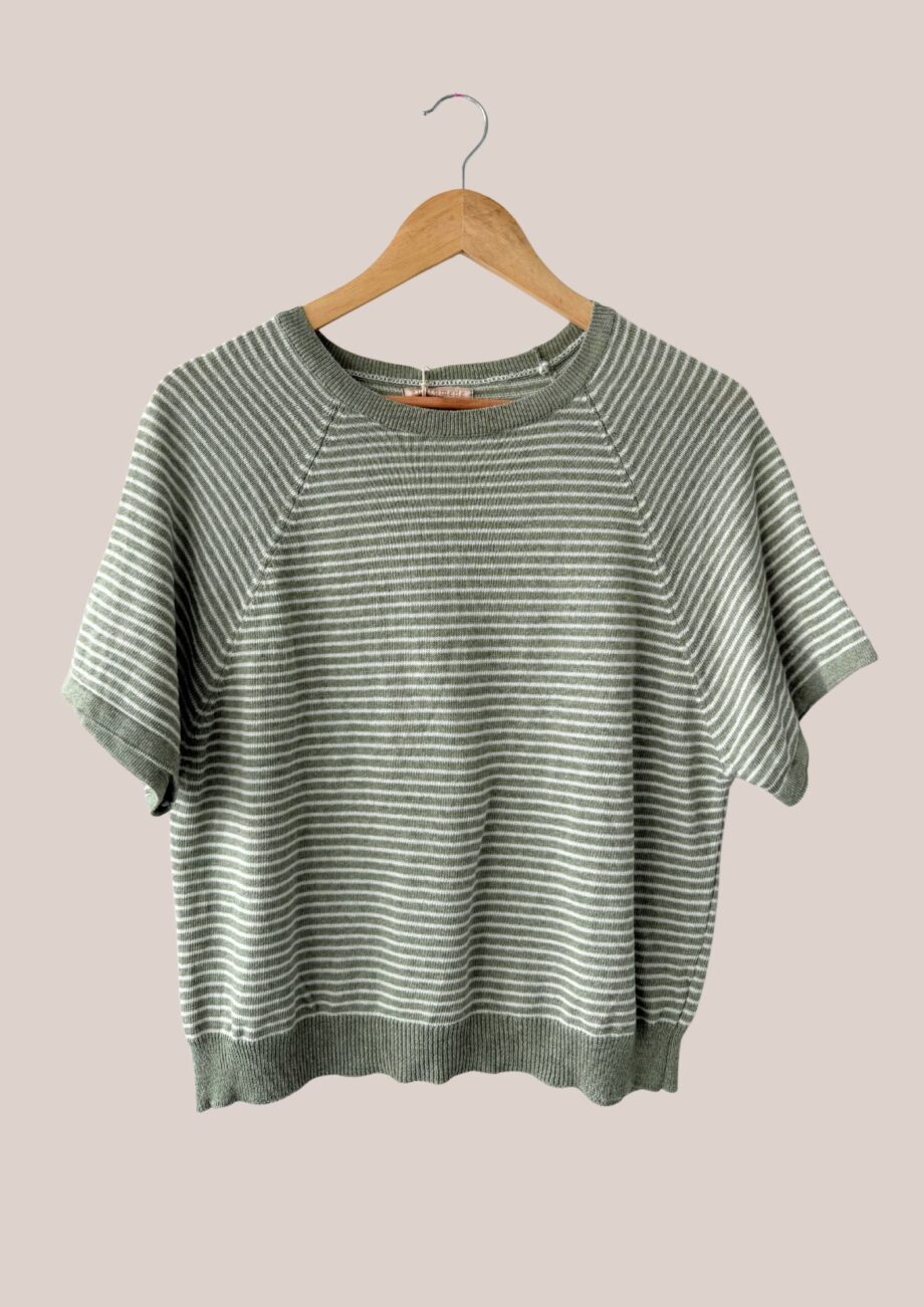 Pull paty de coloris vert amande idéal pour femme senior. Très confortable