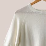 Zoom sur le pull Poma manches courtes femme senior en coloris écru