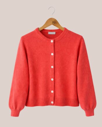 Gilet femme senior, coloris corail idéal pour femme senior