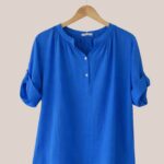 blouse bleu femme encolure boutonnée