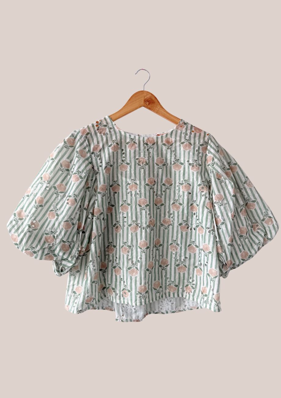 Blouse fleurie verte idéal pour femme senior