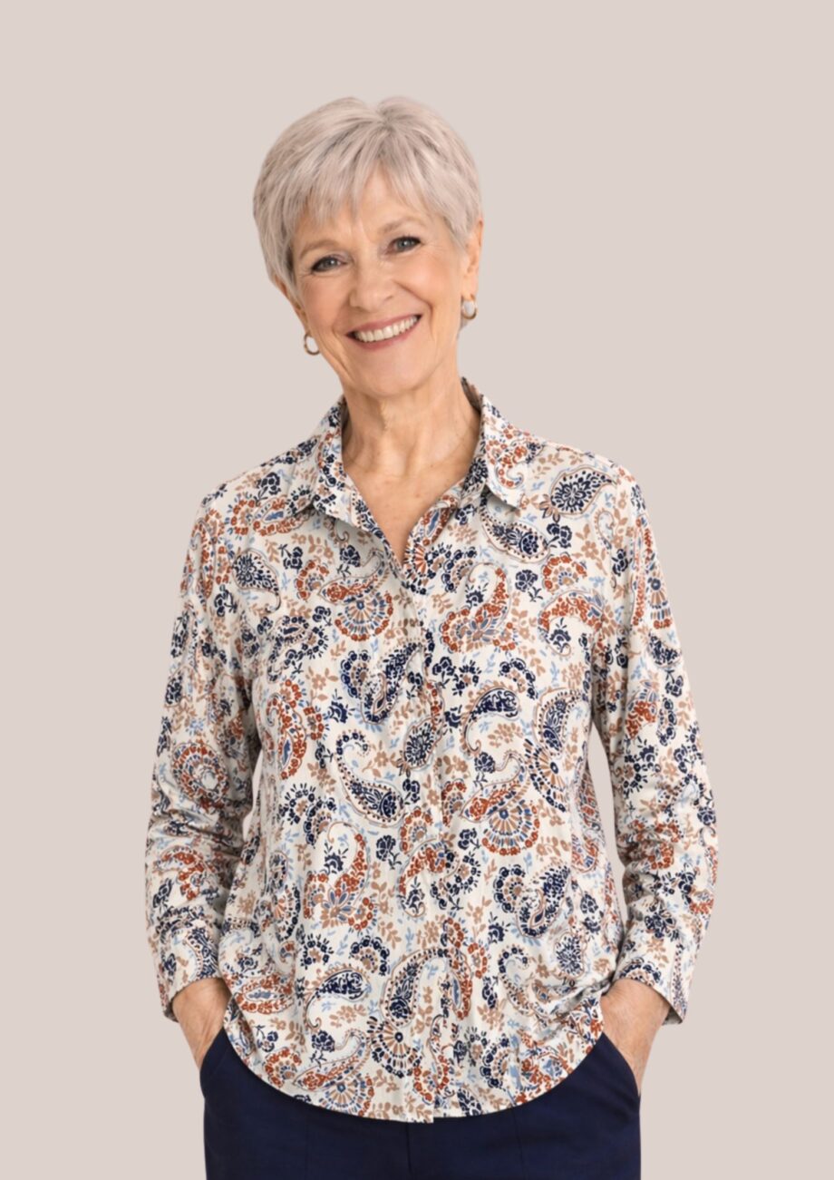 Chemisier Charlotte en coloris Cachemire beige idéal pour femme senior - forESTIME